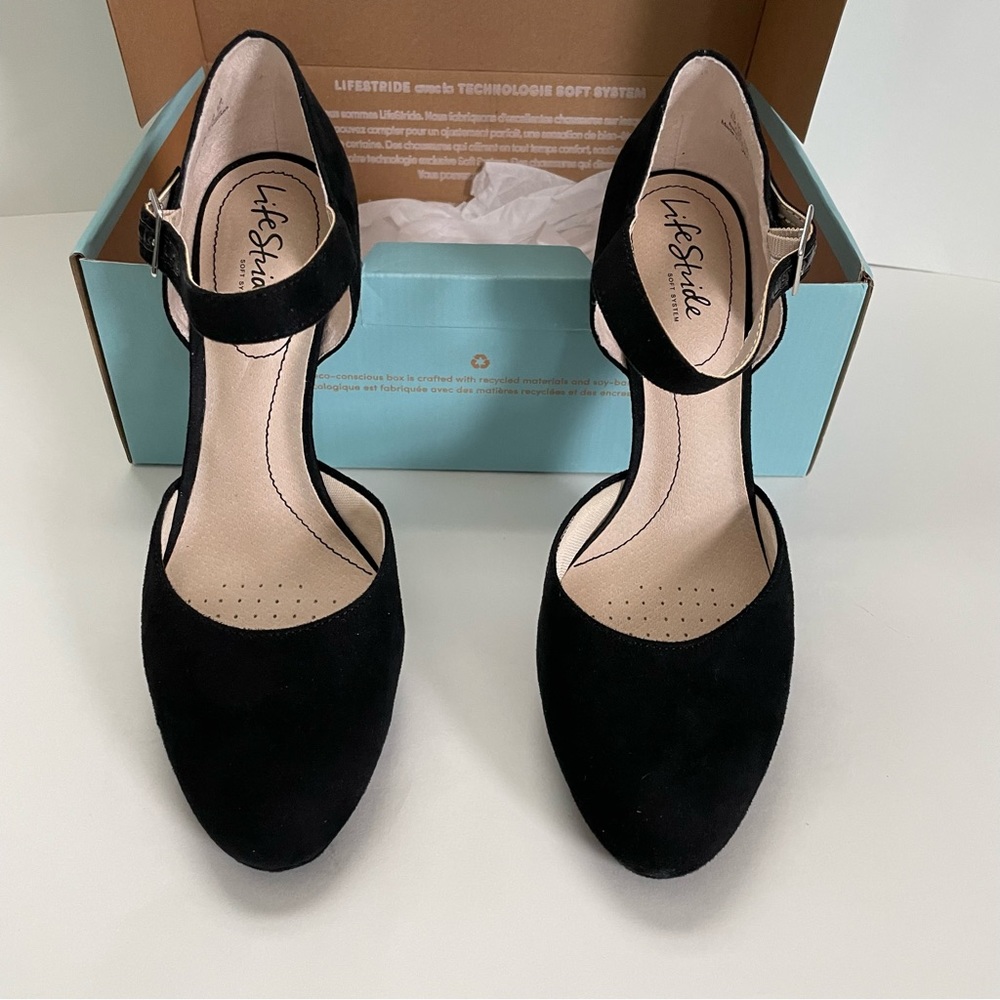 Life Stride Jean pumps